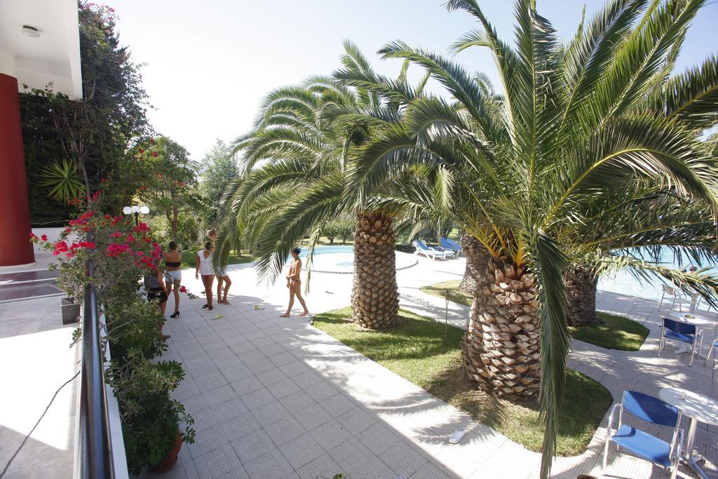 Nina Hotel Marmari  Buitenkant foto